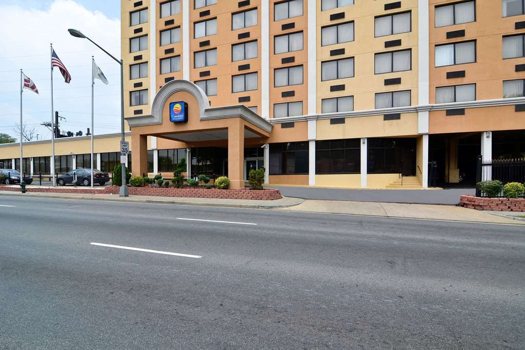 La Quinta Inn & Suites By La Quinta Inn & Suites By Wyndham Washington Dc Noma Екстер'єр фото